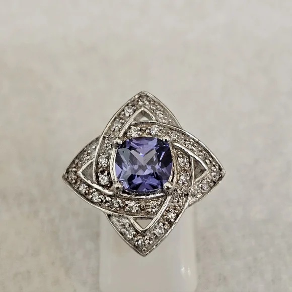 Victoria Wieck Tanzanite & Diamond Simulant Sterling Silver Ring Size 5! - Picture 5 of 15